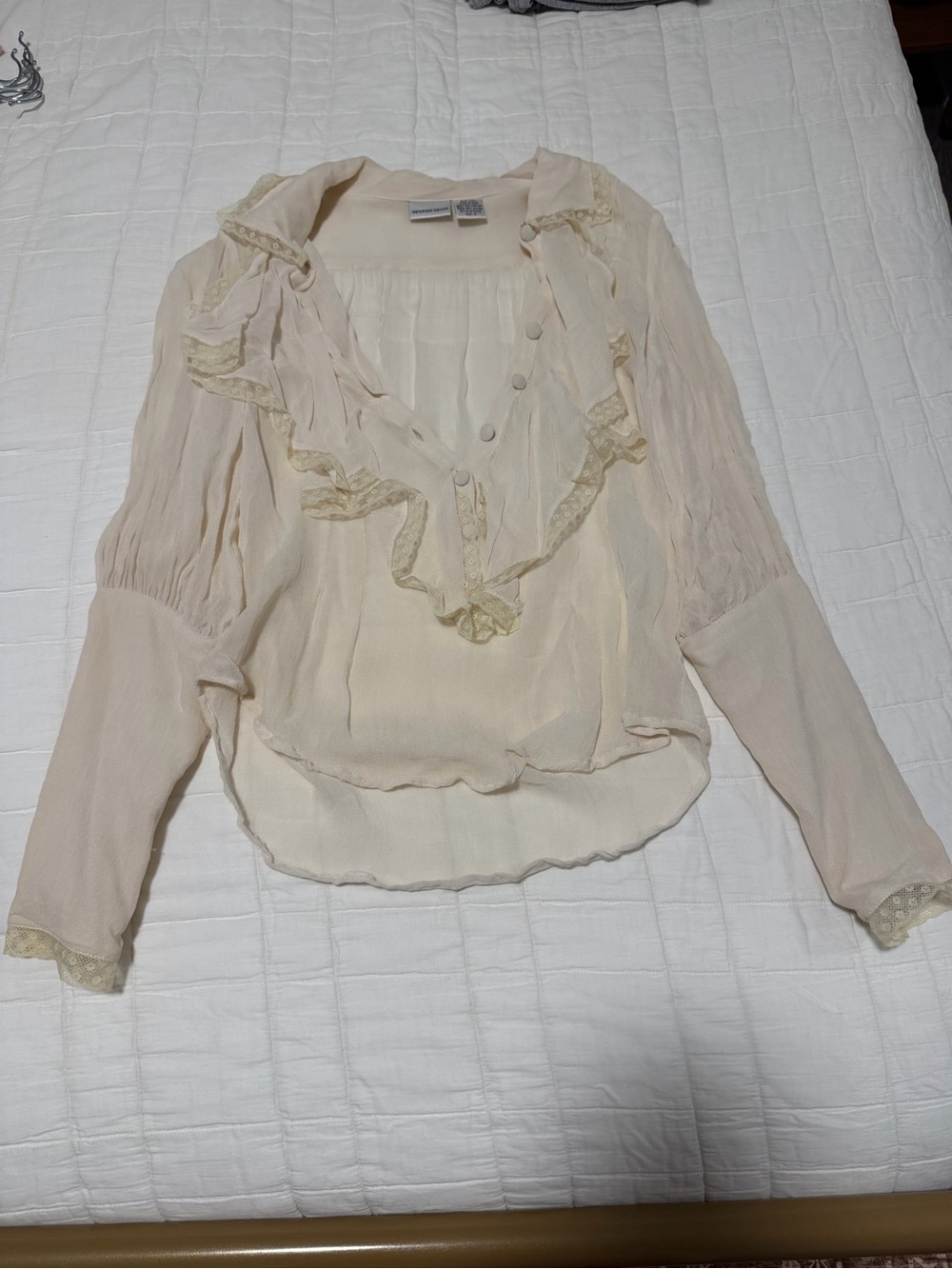 Vintage Women's Cream Ruffle V-Neck Blouse